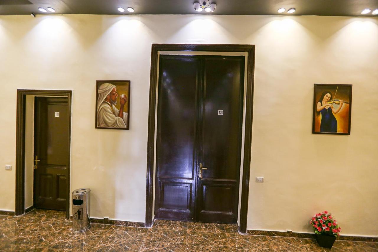 Valencia Boutiqe Cairo Hostel Buitenkant foto