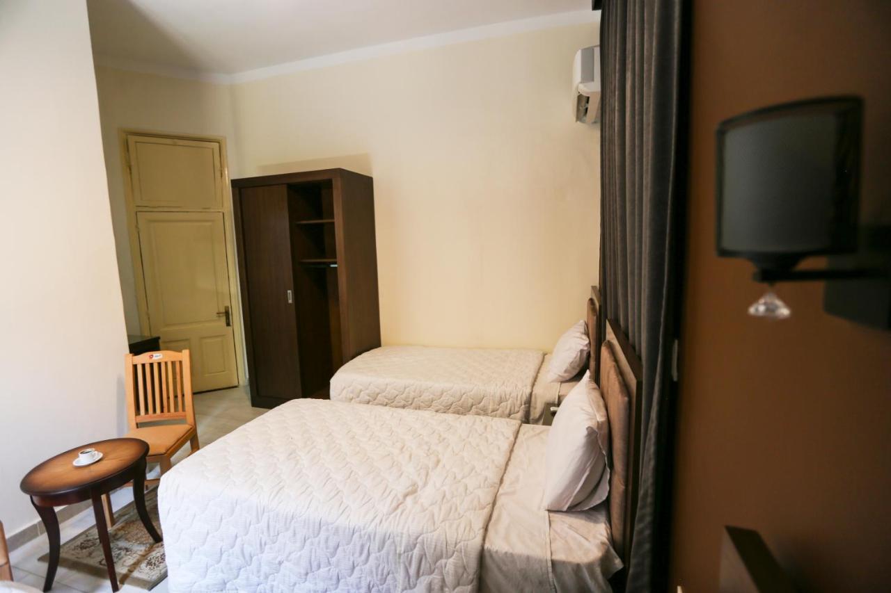Valencia Boutiqe Cairo Hostel Buitenkant foto
